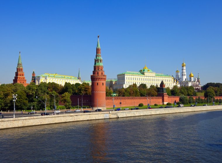 Россия согласилась продлить перемирие до 11 мая - Россия поддержала инициативу президента США о перемирии до понедельника.