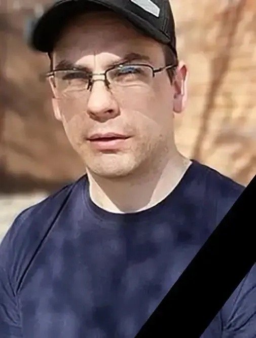 В зоне СВО погибли два бойца из Сланцевского района - Церемонии прощания с бойцами состоятся 15 мая, похоронят их на кладбище в поселке Сосновка