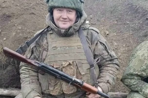 В Подпорожье простятся с многодетным отцом Максимом Кретовым, погибшем на СВО - У него остались трое детей.