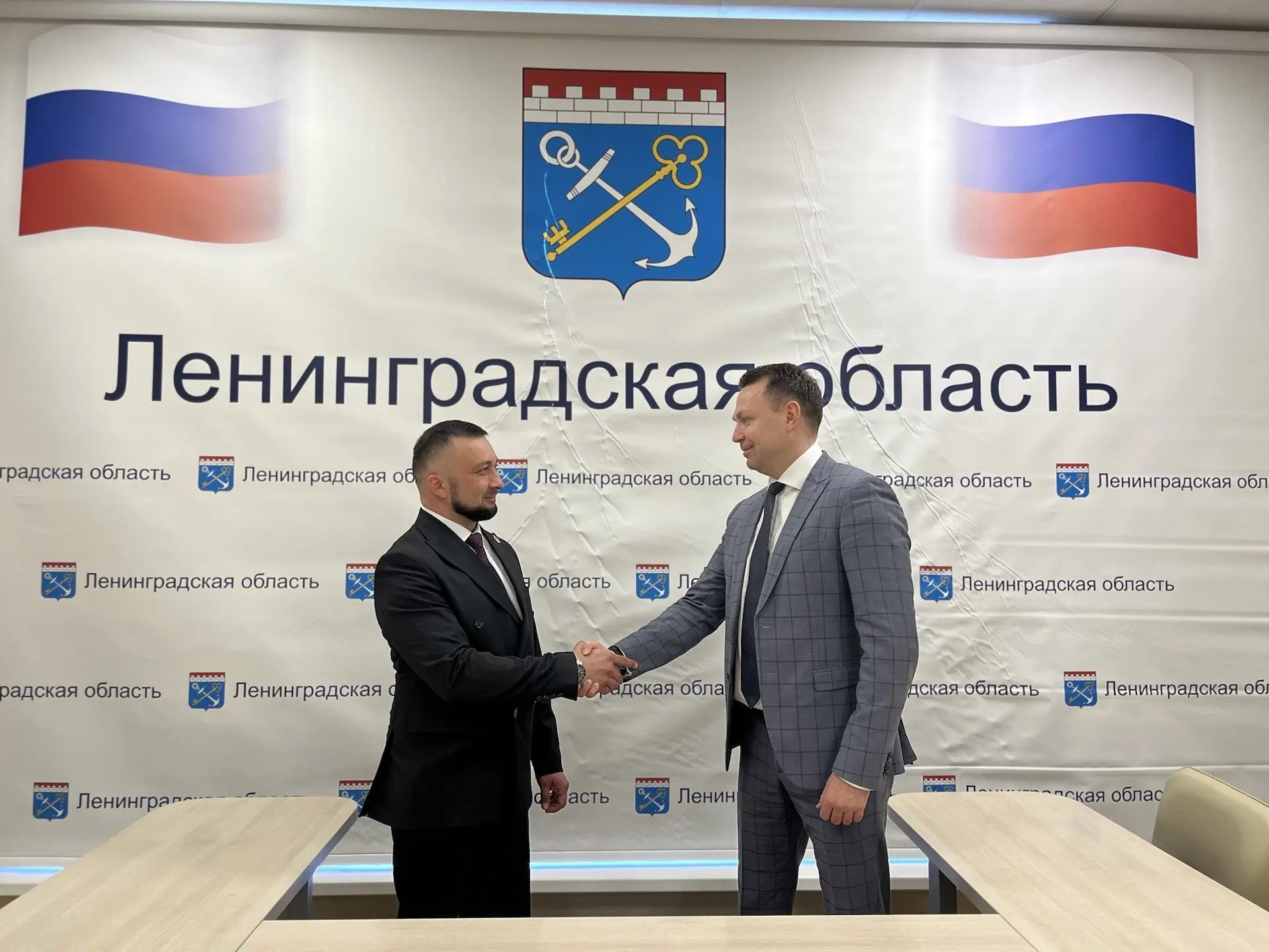 Герой Команды47 назначен главным врачом Лужской межрайонной больницы - Подписано распоряжение о назначении Артура Кумукова на должность главного врача Лужской межрайонной 