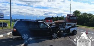 Восемь человек пострадали на дорогах Ленинградской области за сутки