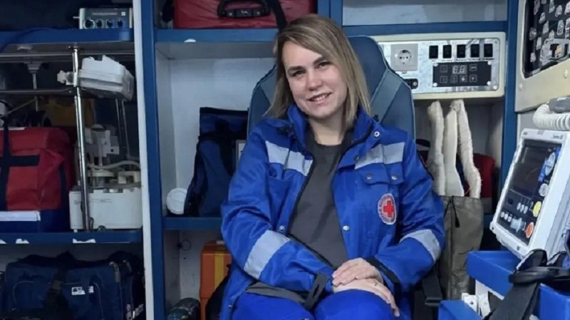 Фельдшеры Кировской скорой спасли 58-летнего мужчину после клинической смерти - Фельдшеры Кировской подстанции скорой помощи вернули к жизни 58-летнего мужчину, у которого по дорог
