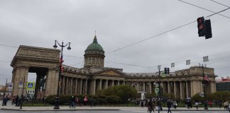 Петербург вошел в топ-10 городов России с высокими зарплатами у молодежи