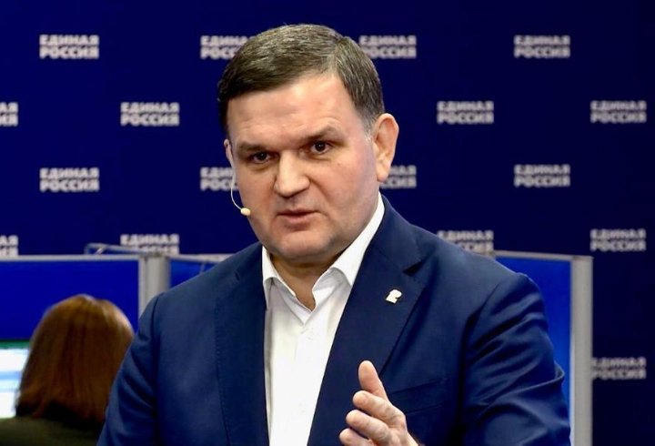 Сергей Перминов обратился к медикам по случаю профессионального праздника - Сенатор поблагодарил представителей сферы за самоотверженность, милосердие и добрые дела.