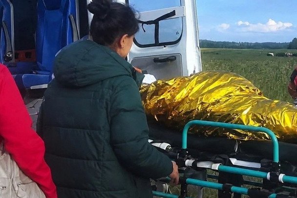 В Ленобласти 75-летняя пенсионерка три дня провела одна в лесу - Женщина ушла выкидывать мусор и заблудилась. Позже ее нашли в глухом лесу.