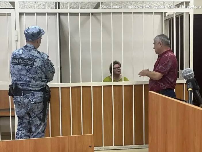 В Петербурге арестовали женщину, ранившую ножом сына в ПВЗ - В СИЗО она пробудет до 4 сентября.