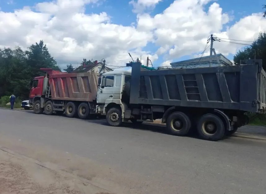В Ленобласти снова искали нарушителей перевозки отходов - Очередной рейд прошел во Всеволожском районе.