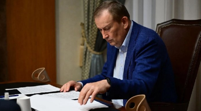 В Винницах возобновили продажу топлива жителям после вмешательства Александра Дрозденко