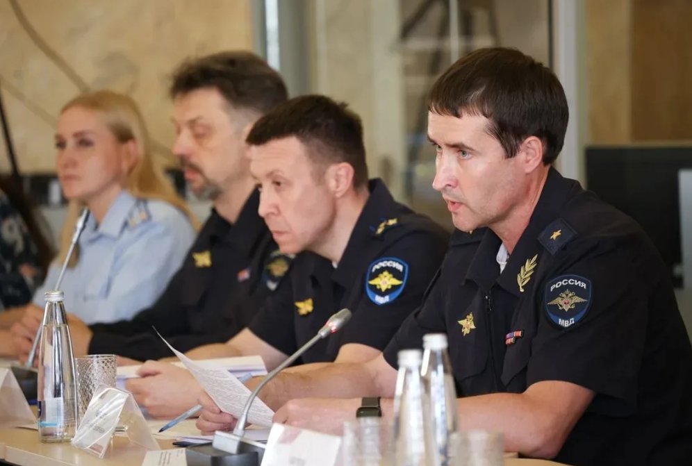 В Петербурге и Ленобласти обсуждают создание единого оперштаба по профилактике мошенничества - Регионы хотят объединить усилия в борьбе с мошенничеством.