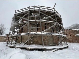 На реставрацию Круглой риги в Гатчине направят 12 млн рублей - Памятник архитектуры в Гатчине — Круглая рига — наконец дождался включения в программу капитального