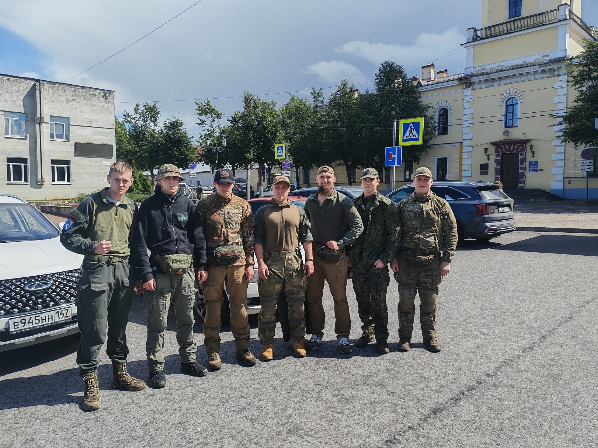 Добровольная народная дружина «Кольчуга» помогла полиции задержать подозреваемого и проверить мигрантов - В Гатчинском округе члены добровольной народной дружины «Кольчуга» 7 июля оказали активное содействи