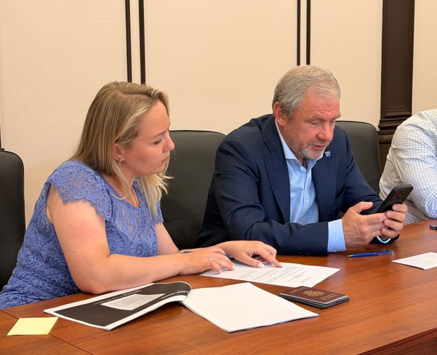 Сергей Петров подал документы в Избирком Ленобласти для регистрации кандидата в депутаты Госдумы - Как отметил кандидат, для него это важной шаг.