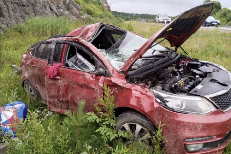 Петербуржец на BMW столкнулся со Skoda с земляком и Kia с водителем из Татарстана в Карелии - Два человека пострадали в ДТП около 15:30 22 июля на 178-м километре трассы А-121 «Сортавала» в Лахд