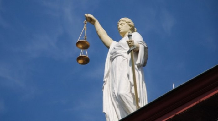 Верховный суд запретил российским школам отказывать ученикам в переходе в 10-й класс