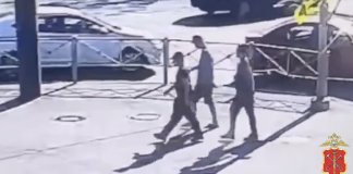 В Петербурге лжесиловики вымогали деньги у матери подростка
