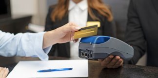 Российские банки с начала года закрыли 1370 отделений