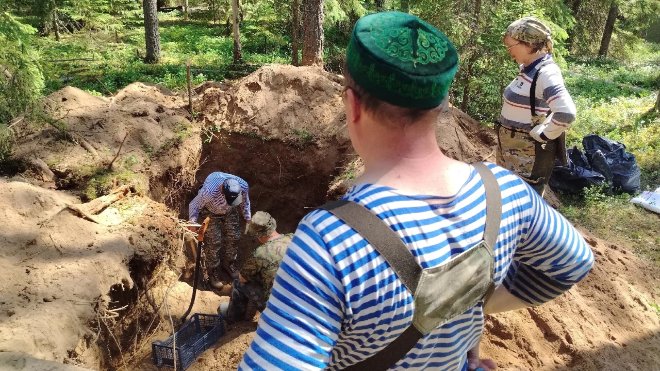 Поисковики нашли останки 36 советских солдат в урочище Мандроги - Всего по итогам летних экспедиций отряд поднял останки 63 советских солдат.