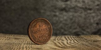Рекордное за 15 лет количество дел об отмывании денег завели в России