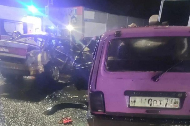 Один человек погиб, трое в больнице после столкновения на Ленинградском шоссе - Проводится проверка.