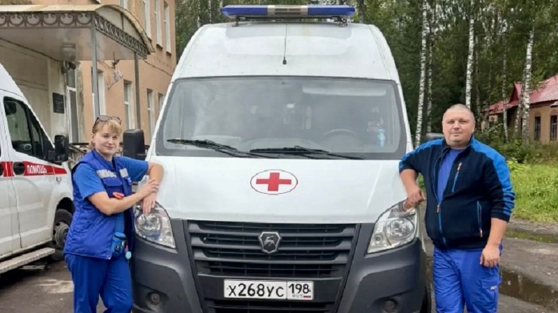 Фельдшер скорой помощи в третий раз приняла роды на дому в Ленобласти - Фельдшер скорой помощи Анастасия Кушнир утром 20 августа в третий раз в своей практике приняла роды 