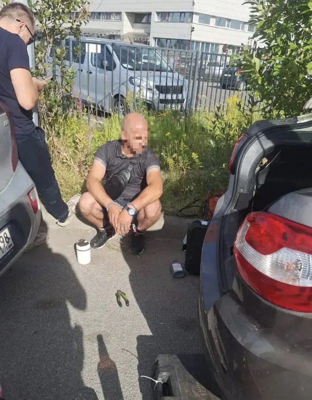 В Петербурге задержали наркодилера с крупной партией «синтетики» - Задержанный был ранее неоднократно судим.