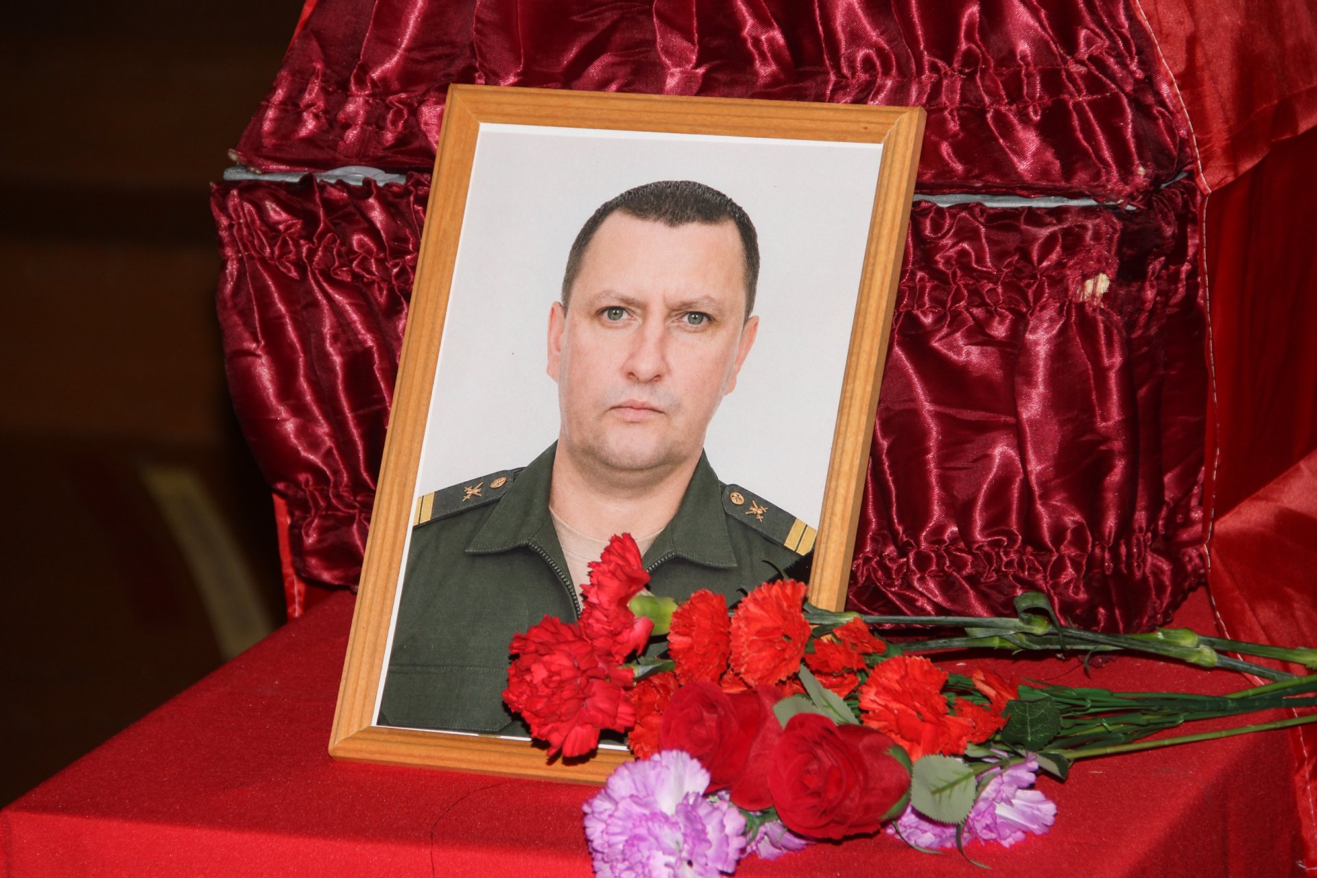 В Лодейном Поле простились с военнослужащим, погибшим на СВО почти два года назад - Ему был 41 год.