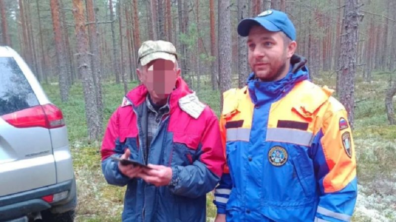 Заблудившегося мужчину вывели из леса в Лодейнопольском районе - Заблудившегося мужчину вывели 8 сентября из лесного массива у деревни Шамокша Лодейнопольского район