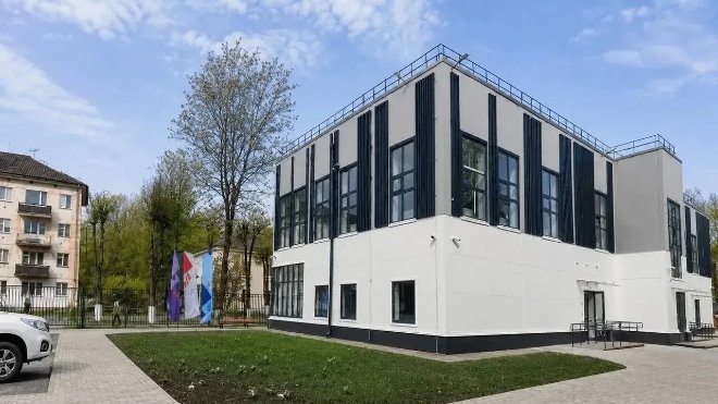 Социальные объекты в двух районах Ленобласти подключили к водоснабжению - Работы прошли в Сланцах и Яльгелево.