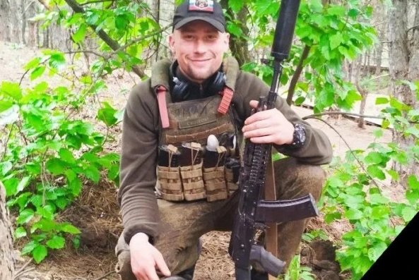 В Сланцевском районе простятся с бойцом СВО Евгением Лапушкиным - Прощание с земляком пройдет 2 сентября.