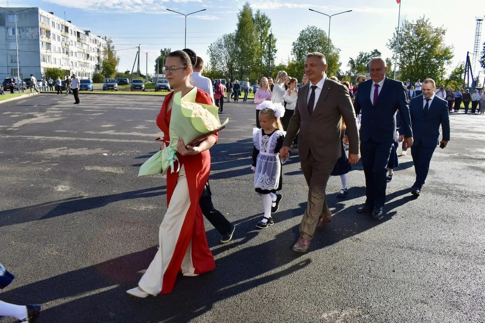 В Осьмино открылась школа после капремонта за 195 миллионов рублей - В День знаний в поселке Лужского района после капитального ремонта открыла свои двери обновленная шк