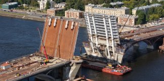 Несколько новых мостов через Неву появятся в Петербурге