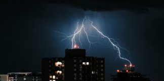 Штормовое предупреждение действует в Ленобласти 20 сентября