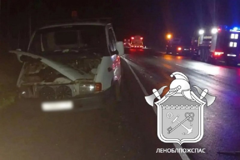 «Газель» столкнулась с двумя иномарками в Волховском районе - Грузовая «Газель» столкнулась 10 сентября в 01:27 с Kia Ceed и Volvo XC90 на 152-м километре трассы 
