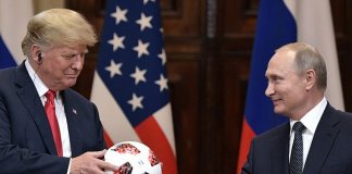 Путин и Трамп провели телефонный разговор