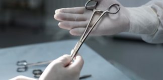 Ленинградские медики чудом спасли раненного в сердце мужчину
