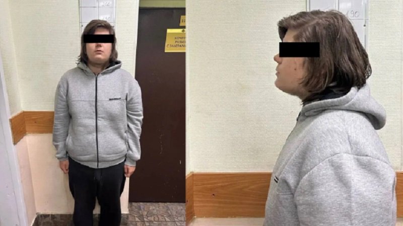 18-летний юноша поджег BMW на 3,85 млн рублей в Петербурге и сбежал в Подмосковье