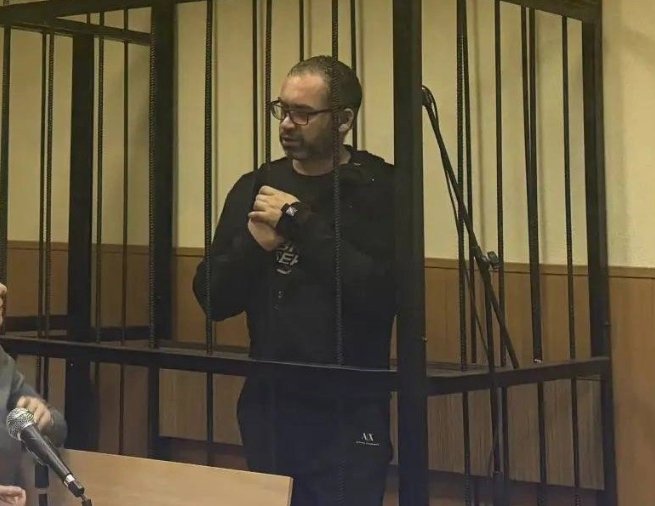 В Ленобласти задержали мужчину с замаскированной под канистру бомбой: он готовил подрыв железной дороги - Суд отправил исполнителя под арест.