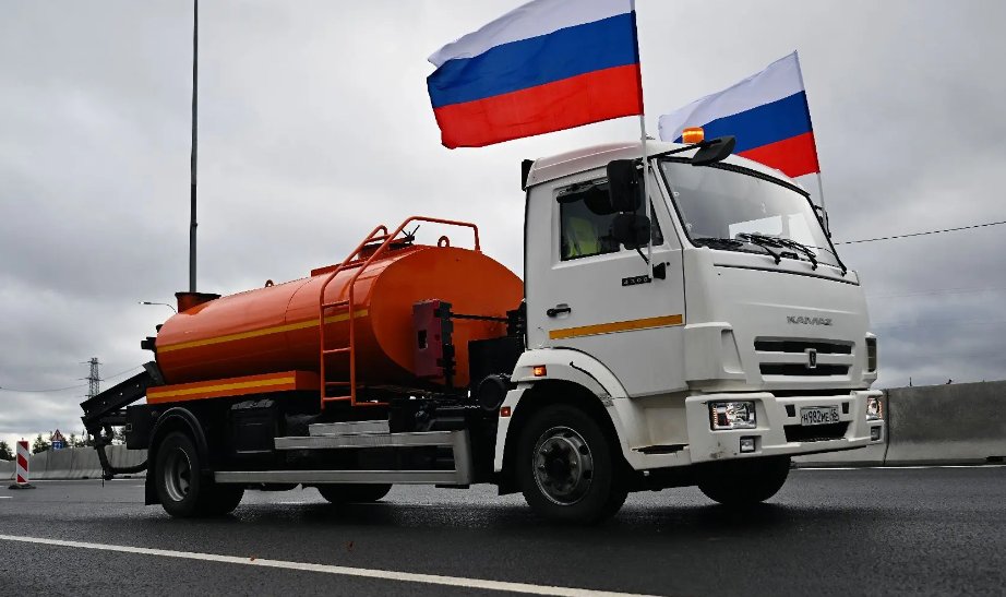 В Ленобласти открыли движение по обновленным участкам трасс "Скандинавия" и Р-23 - Старт движению на трассах дали 14 октября.