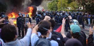 Массовые беспорядки охватили Европу: поджоги, столкновения с полицией и тысячи задержанных уже в трех странах