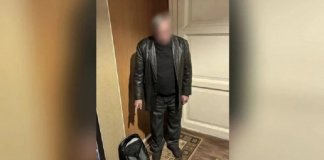 Пенсионер украл рюкзак с вещами на 30 тысяч рублей в электричке в Тосненском районе