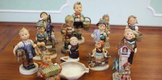 Через Ивангород пытались провезти 47 кг фарфора и антиквариата без декларации